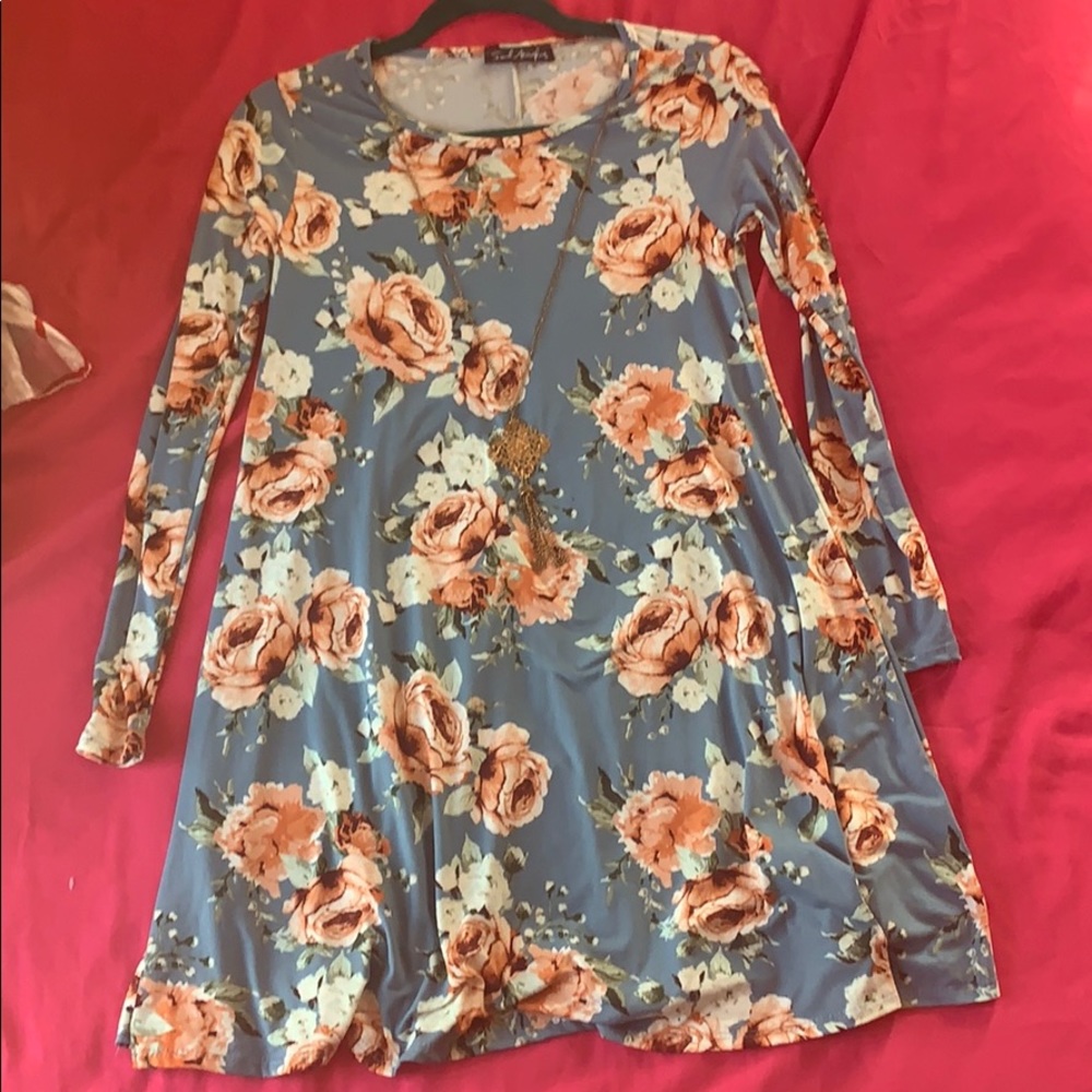 Floral blue dress
